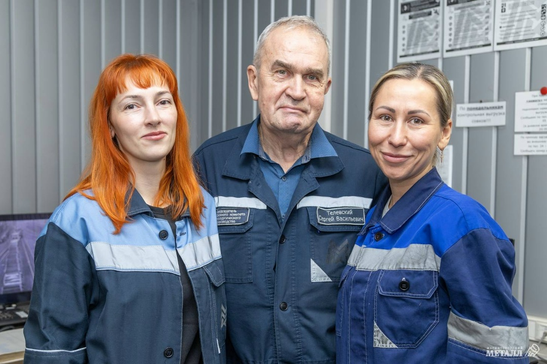 Без неё плавка бы встала Регина Комлева — из тех людей, благодаря кому работа в ЭСПЦ проходит спокойно.