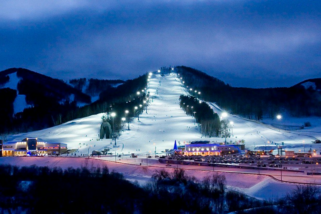 Фанпарку «Бобровый лог» — 19 лет «Норникель» построил этот горнолыжный комплекс в 2006 году