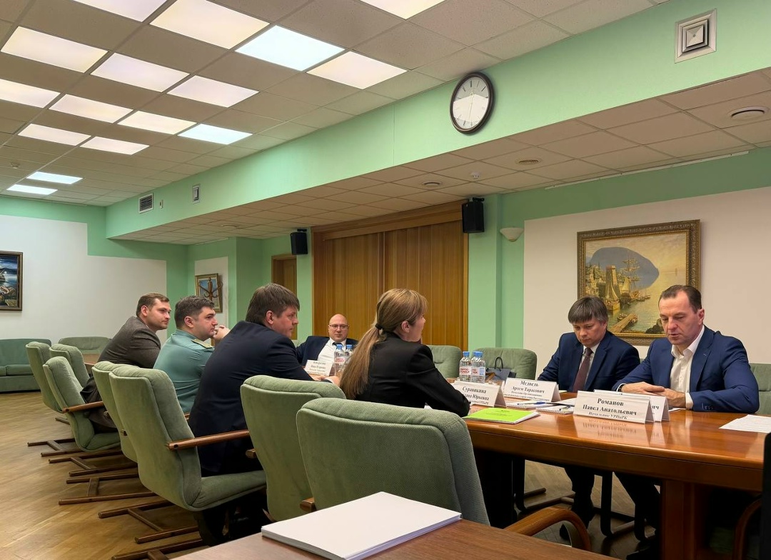 Статс-секретарь – заместитель руководителя Федеральной службы по экологическому, технологическому и атомному надзору Александр Дёмин провёл встречу с первым…