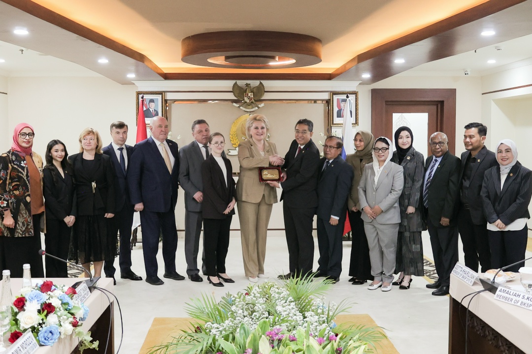 Делегация Совета Федерации находится с рабочим визитом в Республике Индонезии