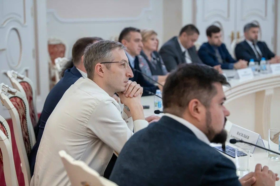 Глава Минобрнауки Валерий Фальков обсудил с заведующими кафедрами совершенствование приема и обучения на инженерных специальностях.