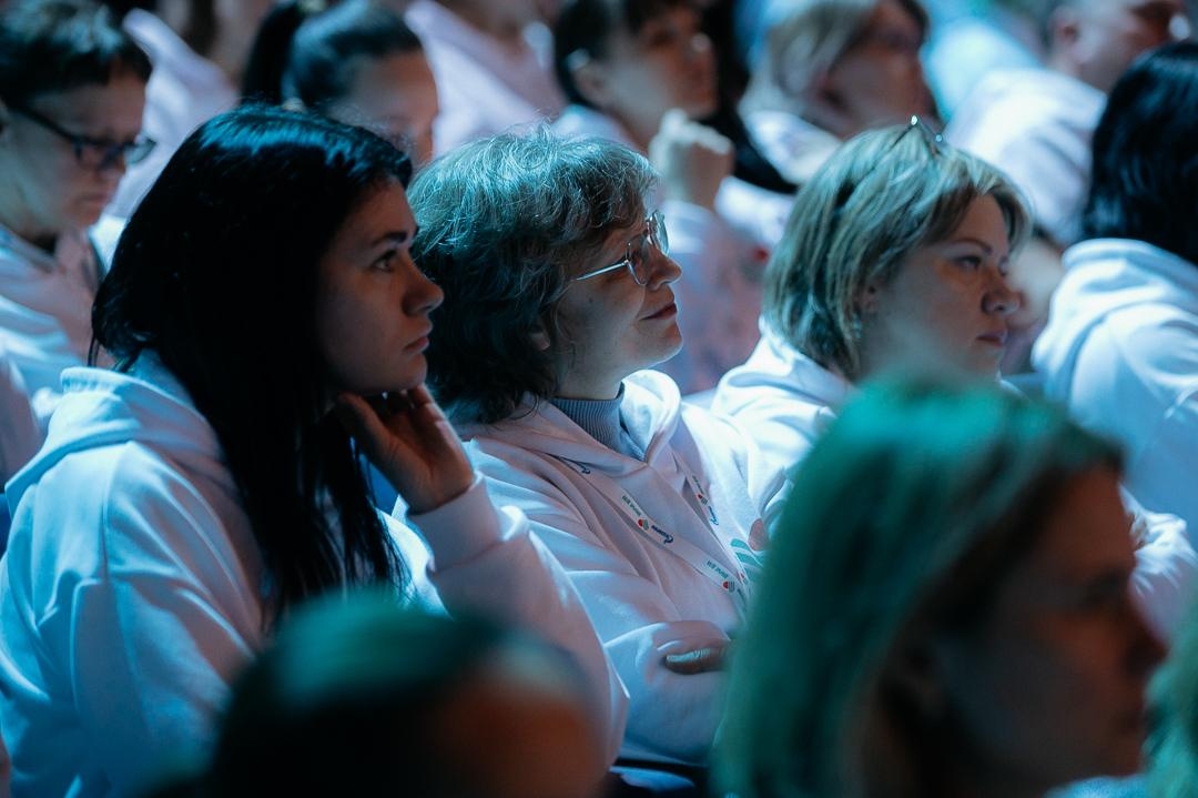 Есть люди, которым добро по плечу. В трудную минуту они приходят на помощь и не остаются в стороне. Именно благодаря их неравнодушию наш мир становится лучше