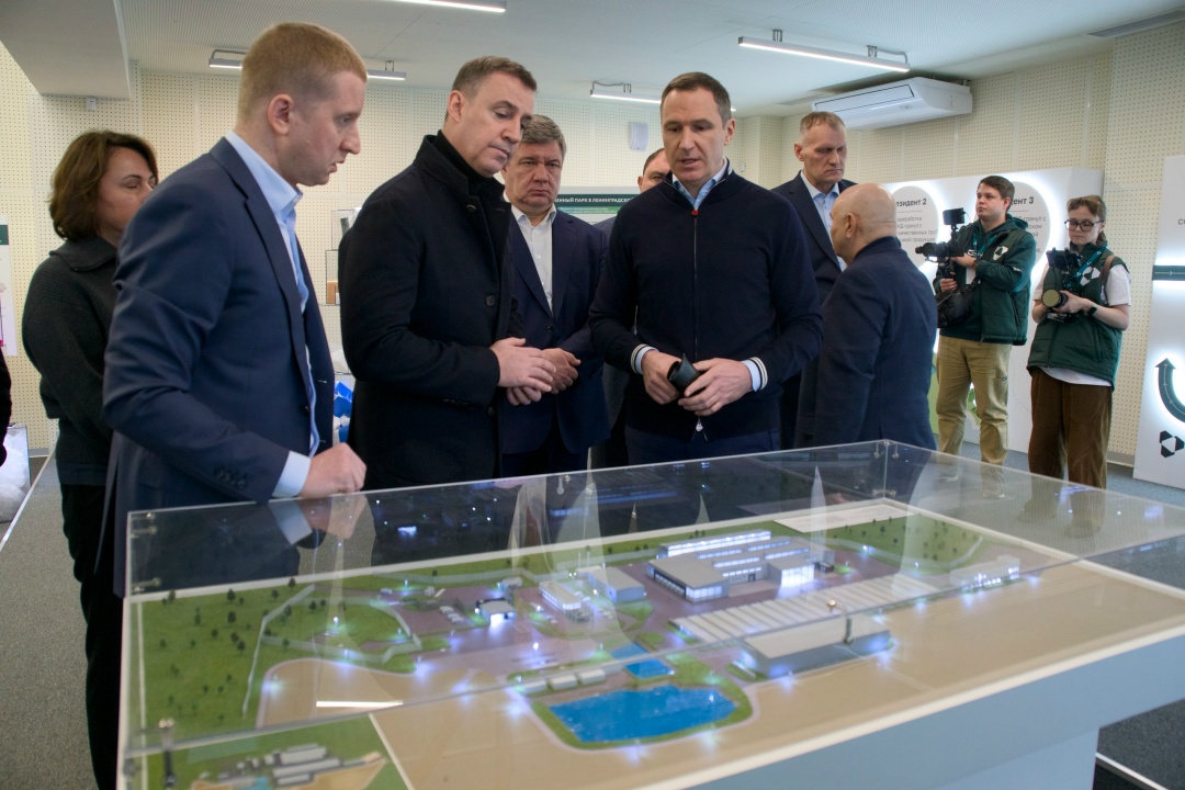 Дмитрий Патрушев посетил с рабочей поездкой Ленинградскую область.