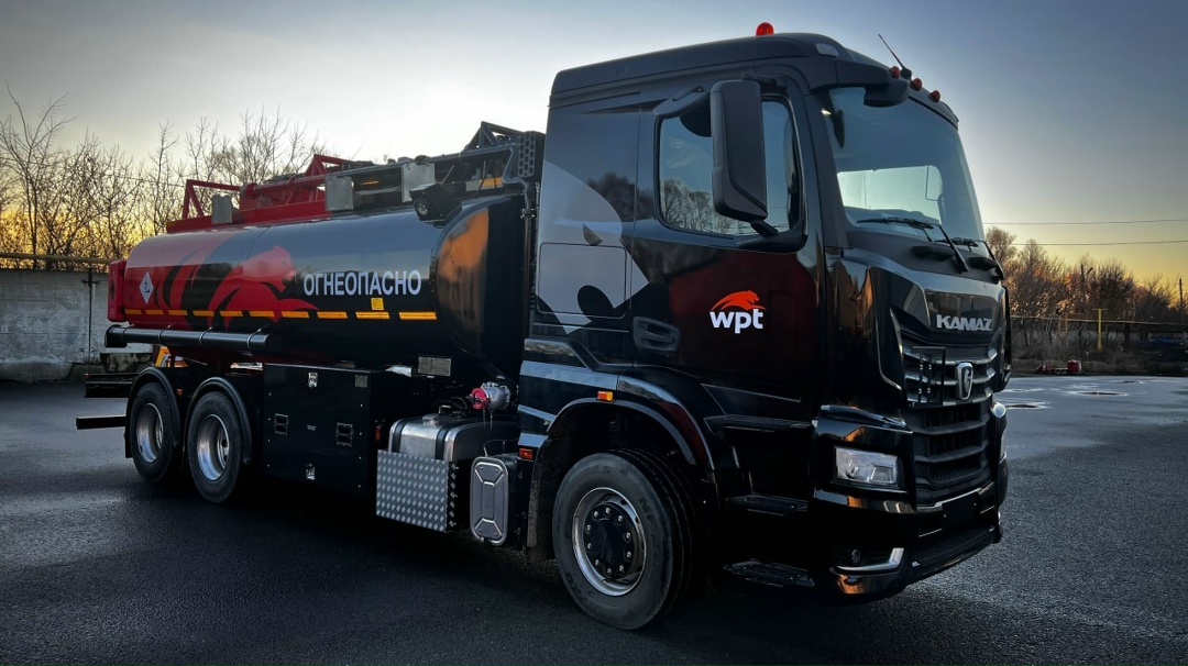 КАМАЗ представил новый топливозаправщик с высокой грузоподъемностью