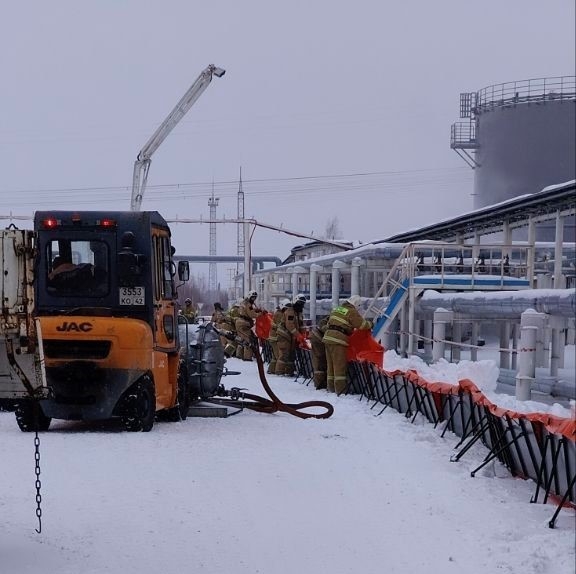 Сибирское управление Ростехнадзора в составе межведомственной комиссии проверило готовность АО «НефтеХимСервис» к действиям по локализации и ликвидации…