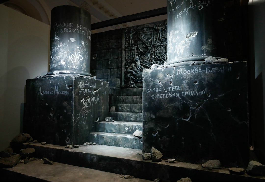 Члены делегаций — участников мероприятий ПА ОДКБ осмотрели выставки, посвященные подвигу советского народа в годы Великой Отечественной войны