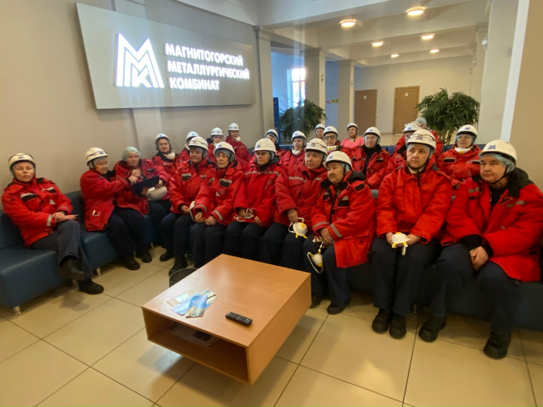 Недавно в сети появилось тёплое и очень искреннее сообщение от участницы экскурсии по ММК Риммы Хаялиевой - человека, который когда-то сам работал в первом…