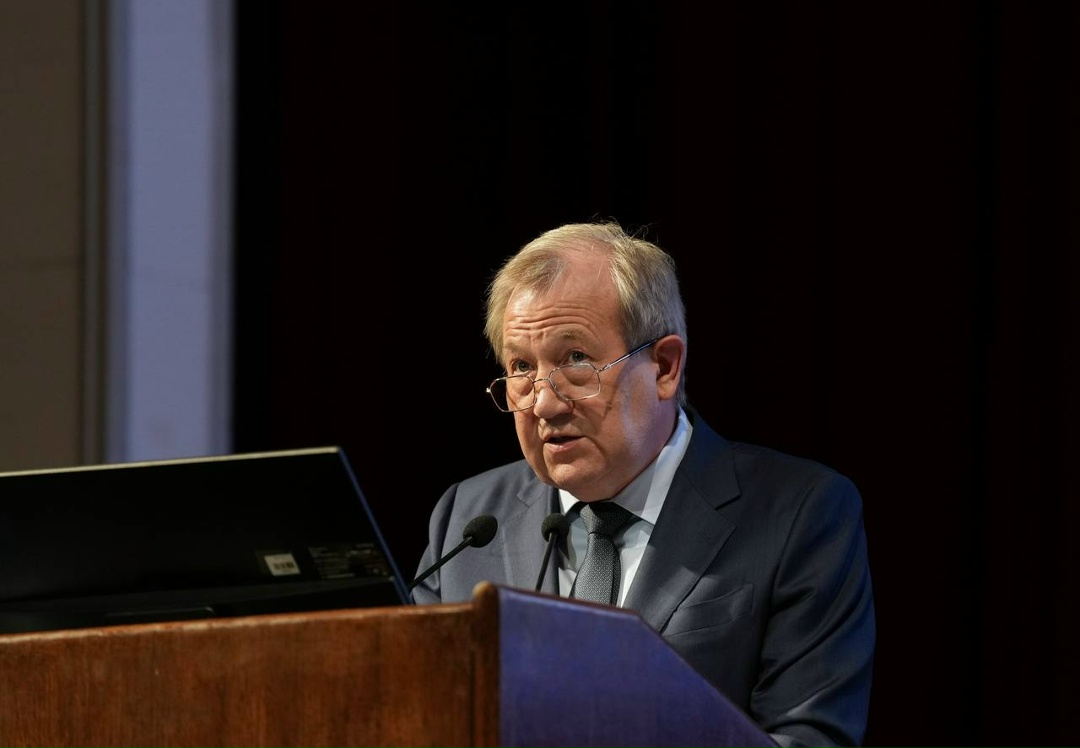 Дмитрий Чернышенко: На следующий год финансирование госпрограммы научно-технического развития составит больше 1,6 трлн рублей.