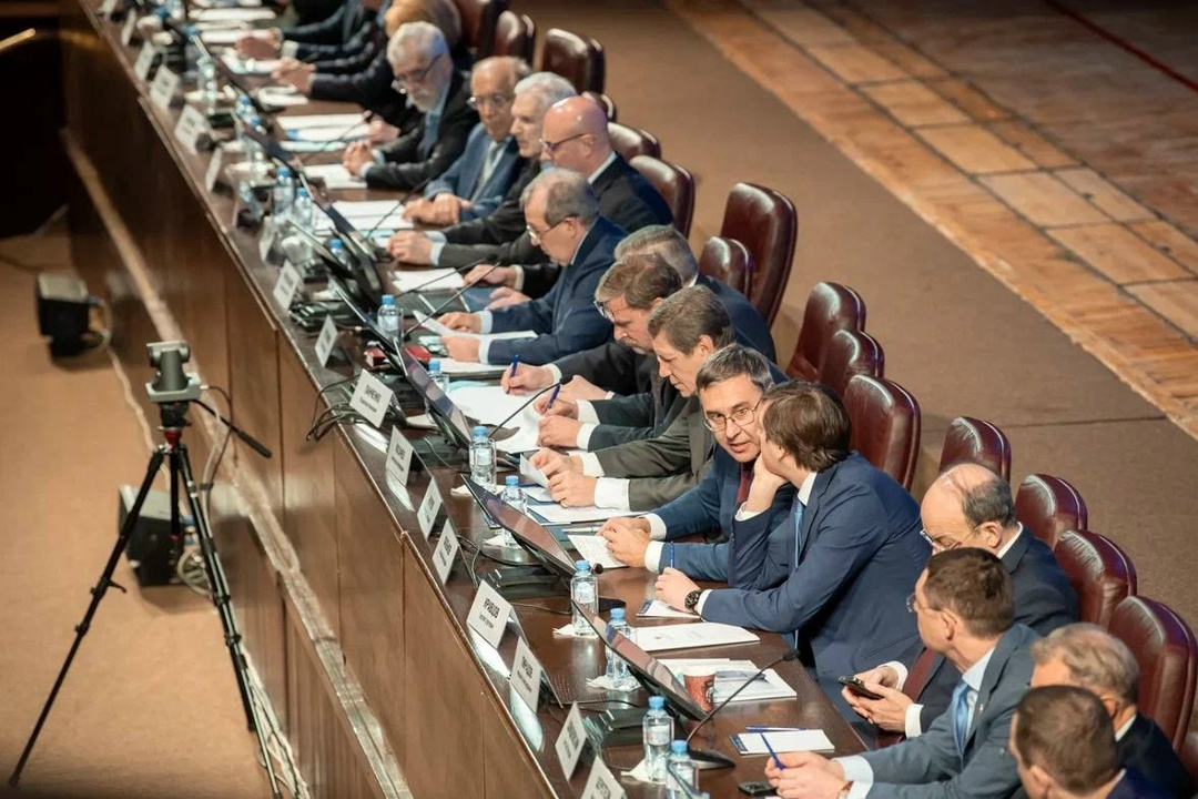 Дмитрий Чернышенко: На следующий год финансирование госпрограммы научно-технического развития составит больше 1,6 трлн рублей.