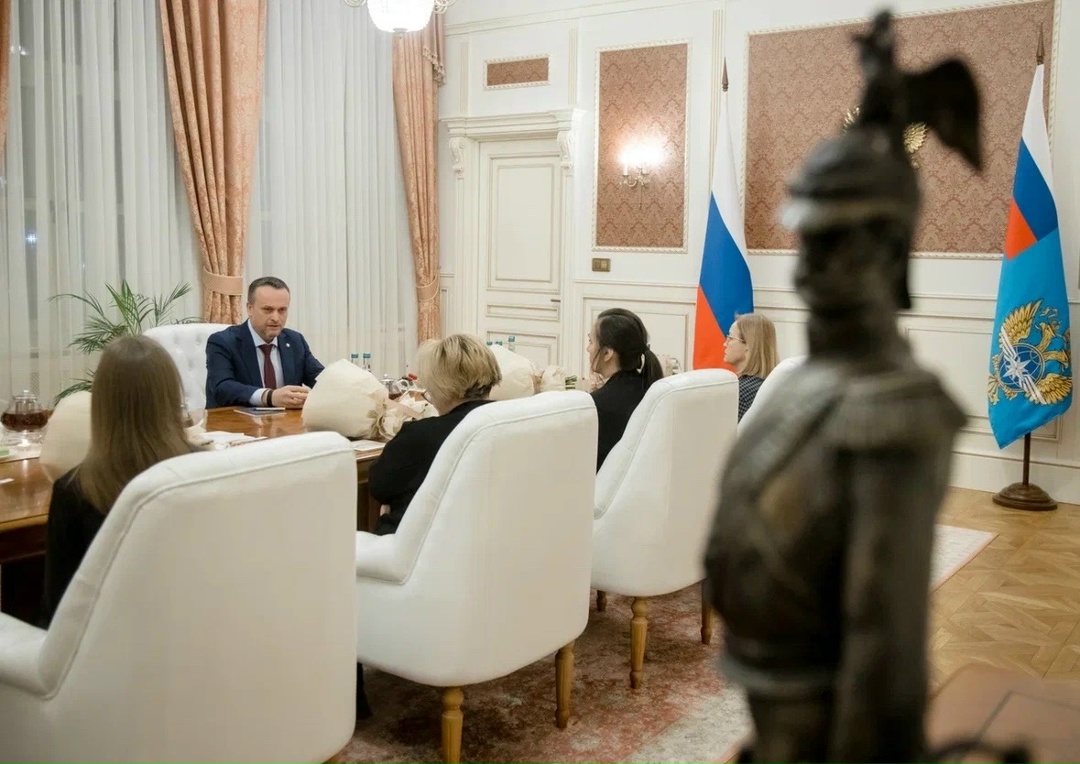 В День Героев Отечества Андрей Никитин встретился с семьями участников СВО