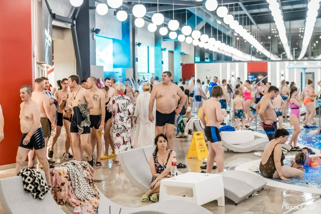 Выходные выдались жаркими. Всю неделю люди стремились попасть в новые термы, но настоящий бум случился в выходные