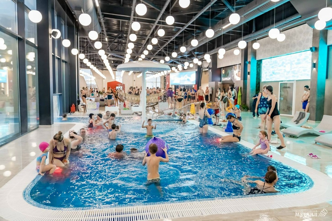 Выходные выдались жаркими. Всю неделю люди стремились попасть в новые термы, но настоящий бум случился в выходные