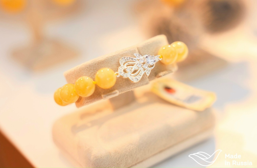 Продукция народных художественных промыслов встречает сегодня гостей на Discover Russia. Мероприятие проходит сегодня впервые в Пекине.