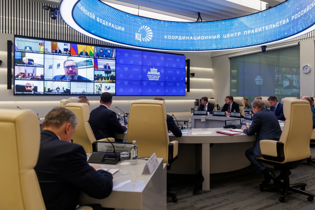 Виталий Савельев: Свыше 90% разлившегося мазута собрано в Керченском проливе.