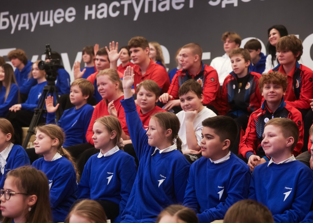 Глава Минспорта ответил на вопросы участников марафона президентского движения «Время первых».