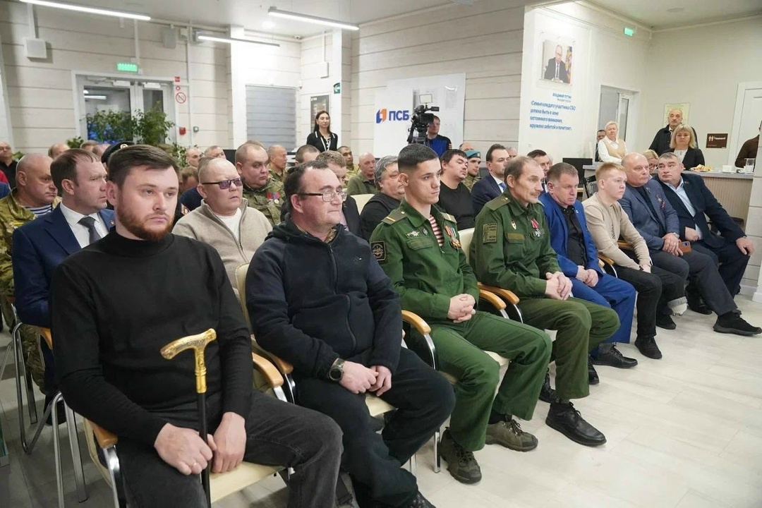 Сергей Цивилев и Илья Середюк обсудили трудоустройство ветеранов СВО на предприятия ТЭК