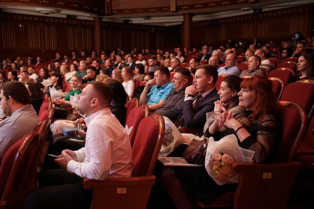 Вчера в Белгородской государственной филармонии состоялось торжественное награждение лучших сотрудников СХБН «Русагро»!