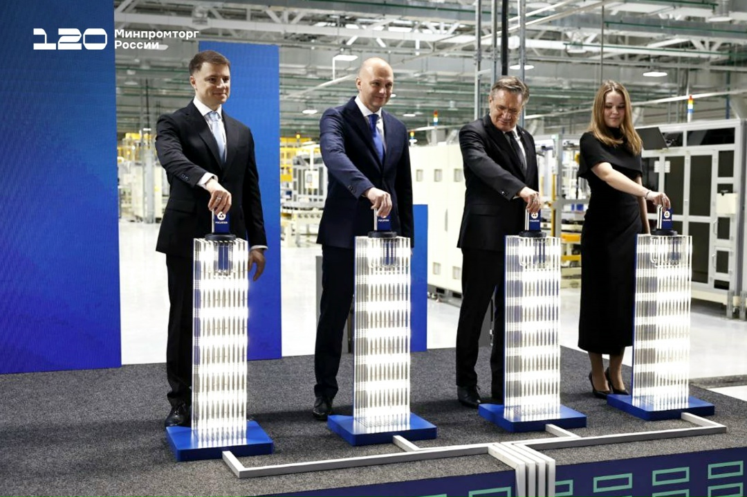 Михаил Иванов: господдержка обеспечила запуск первой в России гигафабрики аккумуляторов в рекордные сроки