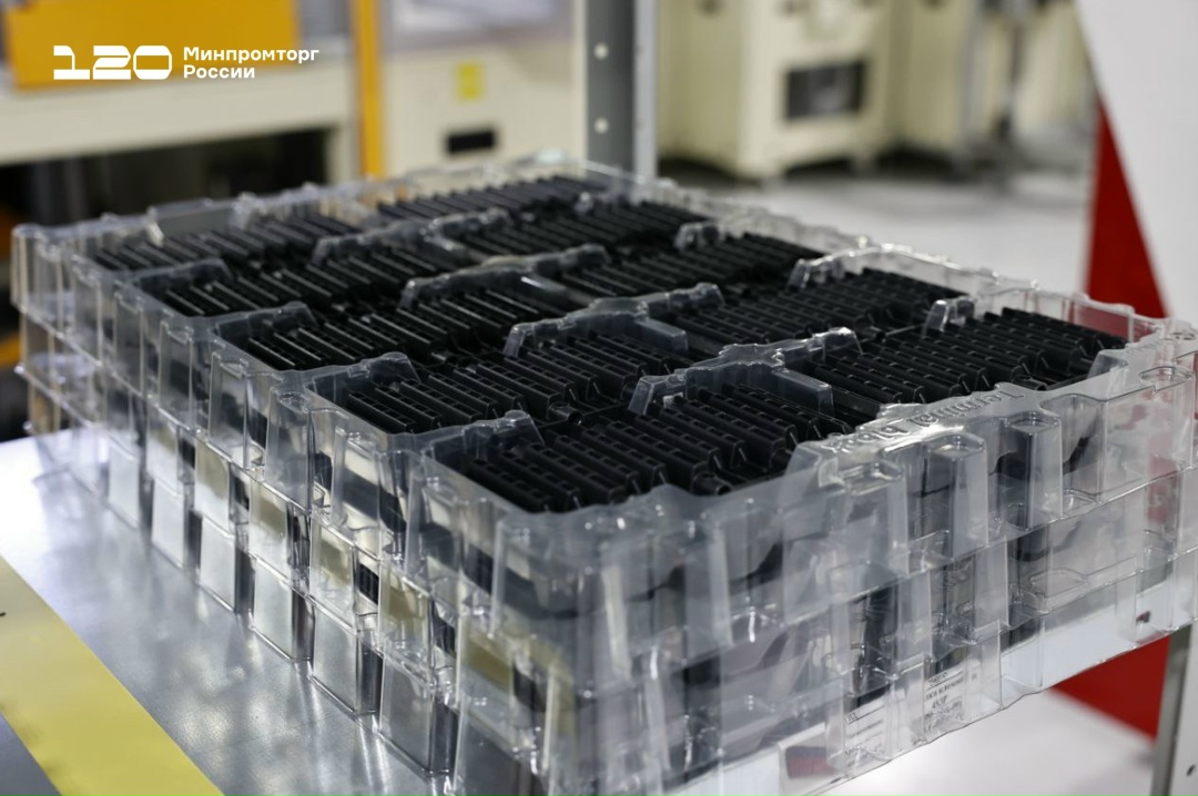 Михаил Иванов: господдержка обеспечила запуск первой в России гигафабрики аккумуляторов в рекордные сроки