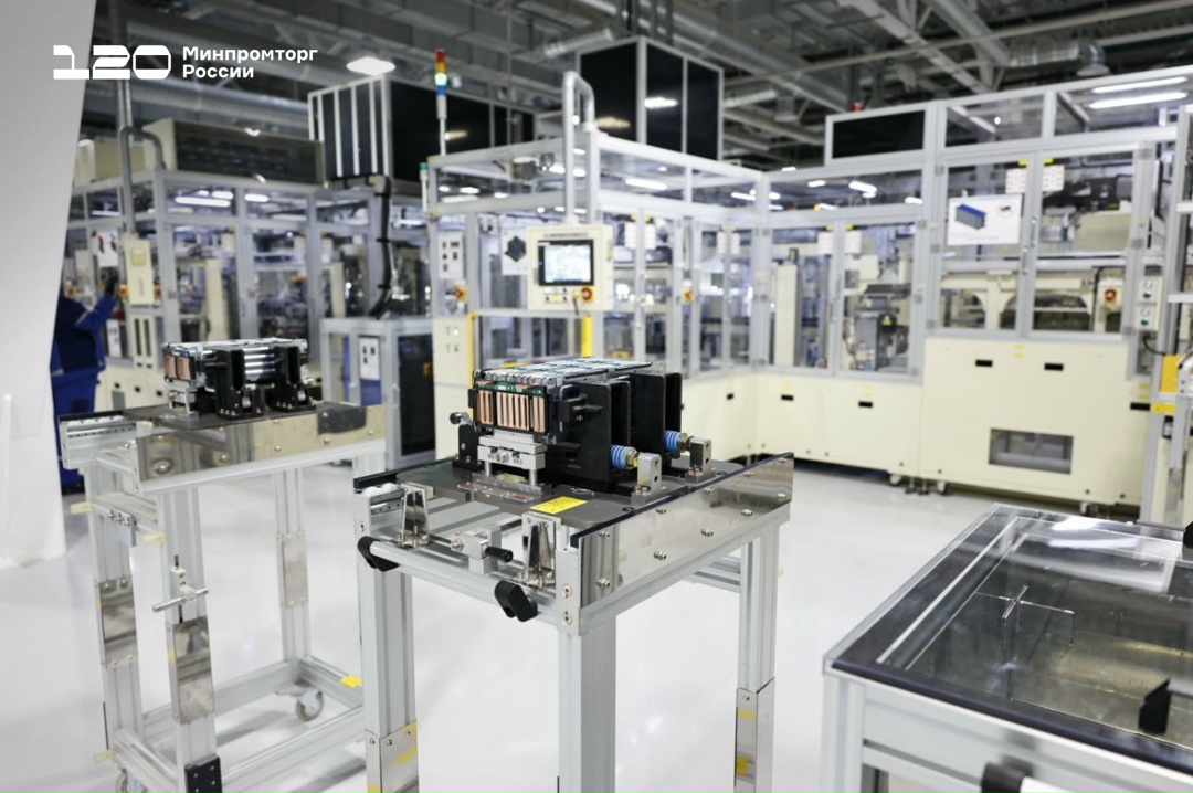 Михаил Иванов: господдержка обеспечила запуск первой в России гигафабрики аккумуляторов в рекордные сроки