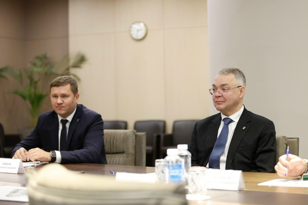 Оксана Лут и глава Ставропольского края Владимир Владимиров обсудили результаты работы регионального АПК
