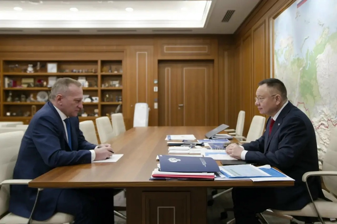 Глава Минстроя России Ирек Файзуллин провел рабочую встречу с первым заместителем руководителя Федерального казначейства Эли Исаевым