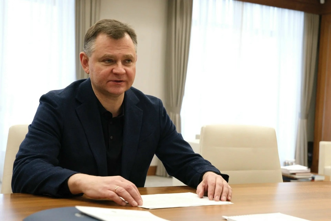 Глава Минстроя России Ирек Файзуллин провел рабочую встречу с Губернатором Ростовской области Юрием Слюсарем