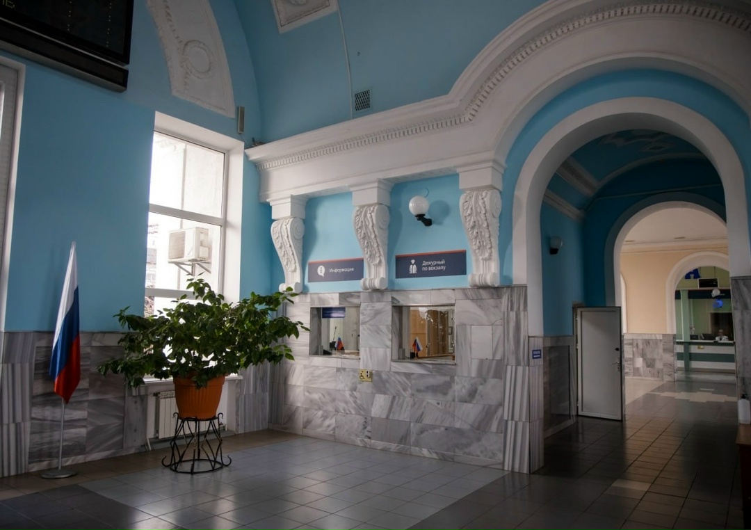 Андрей Никитин посетил железнодорожный вокзал Мелитополя