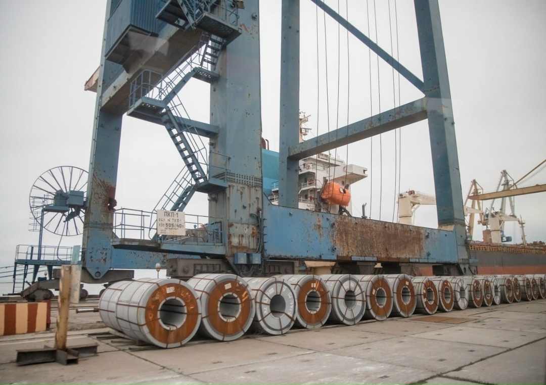 Андрей Никитин ознакомился с модернизацией вокзала и порта Мариуполя