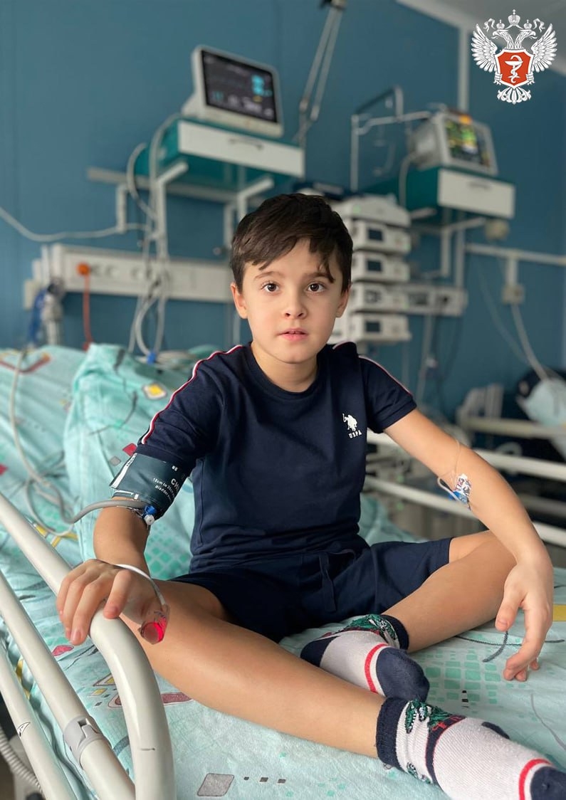 Восьмилетний мальчик из Тульской области получил уникальный генный препарат для борьбы с редким заболеванием
