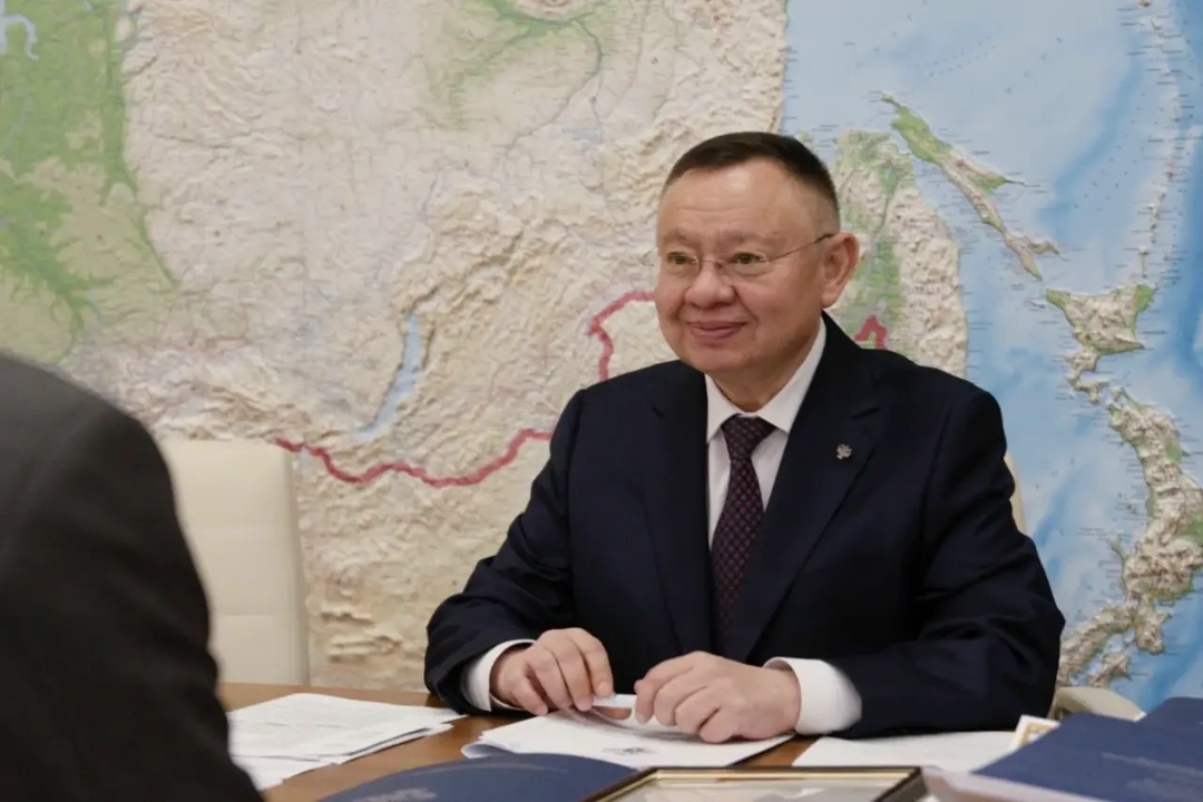 Министр строительства и ЖКХ РФ Ирек Файзуллин провел рабочую встречу с председателем Комитета Совета Федерации по экономической политике Андреем Кутеповым