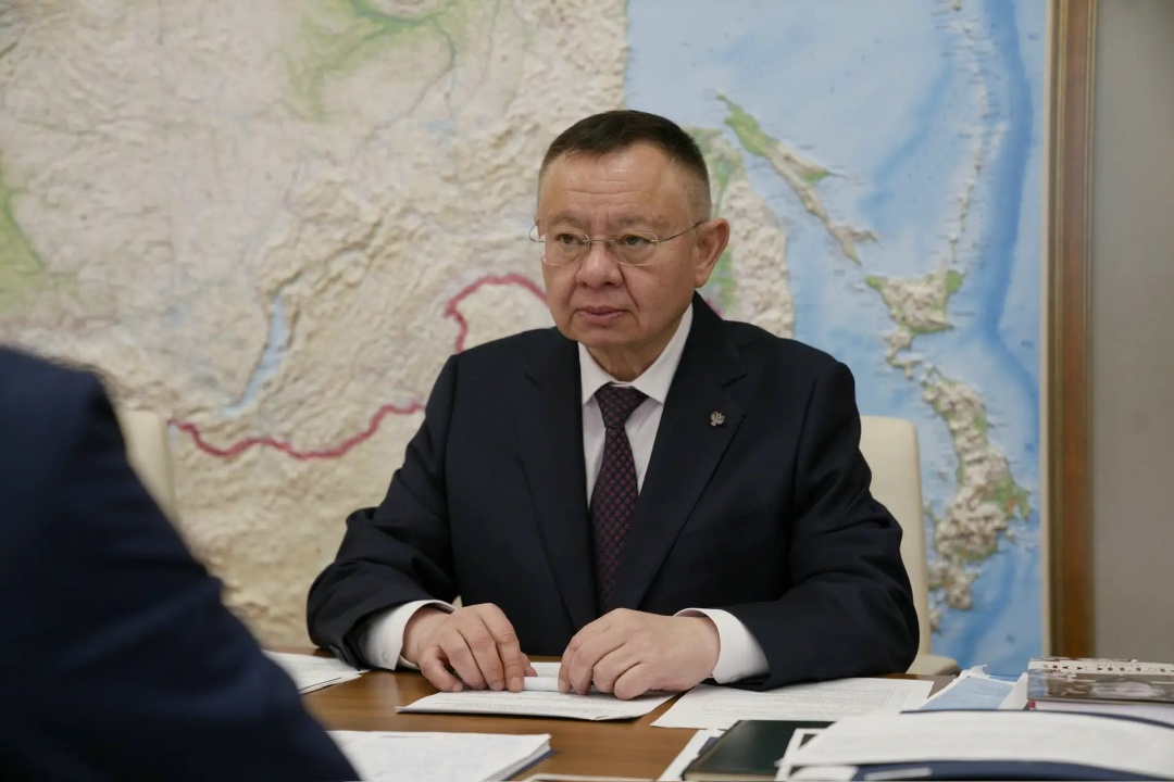 Глава Минстроя России Ирек Файзуллин провел рабочую встречу с первым заместителем председателя Комитета Госдумы по экологии, природным ресурсам и охране…