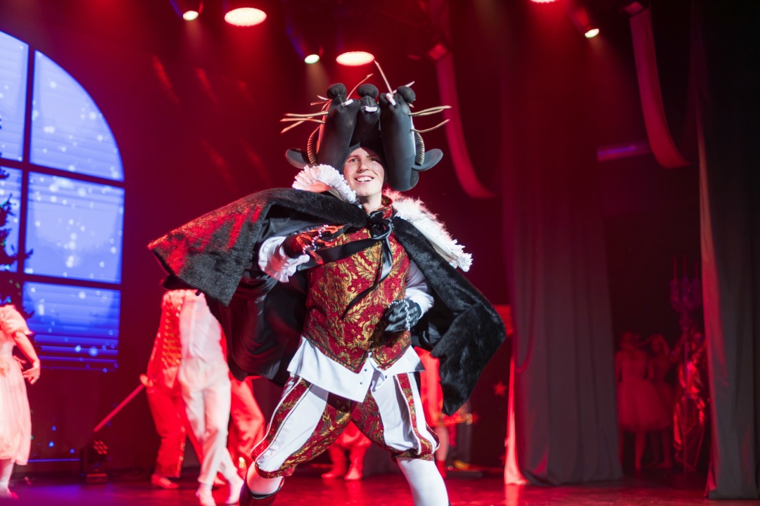 В Тарко-Сале поставили «Щелкунчика»