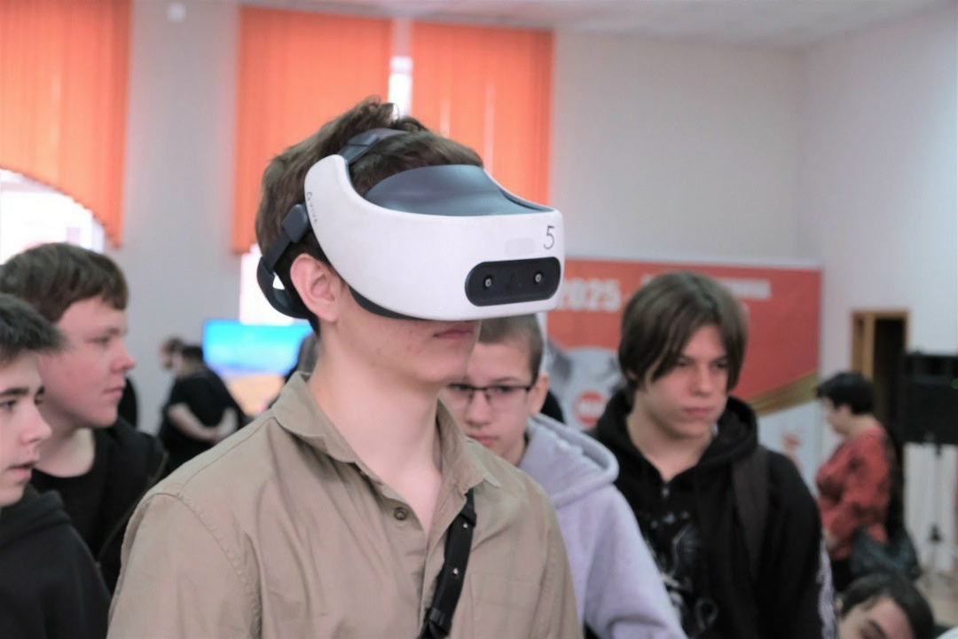 Дни Распадской: рассказали студентам и школьникам о шахтерских профессиях