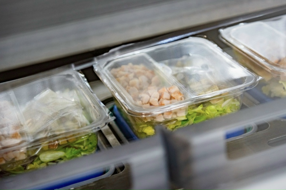 Роскачество и рабочая группа Минпромторга разработали первую версию государственного стандарта для готовой еды в торговле. Как пишет РБК, новый стандарт…