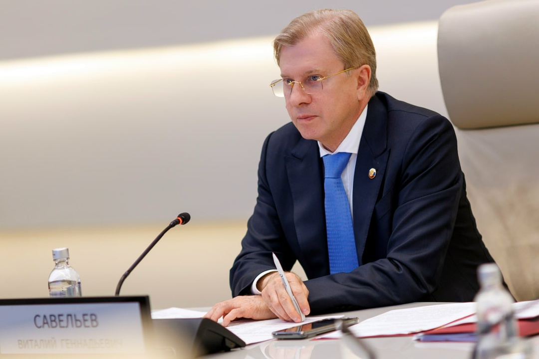 Виталий Савельев провел заседание правкомиссии для координации работ по ликвидации последствий чрезвычайной ситуации, вызванной крушением танкеров в Керченском…