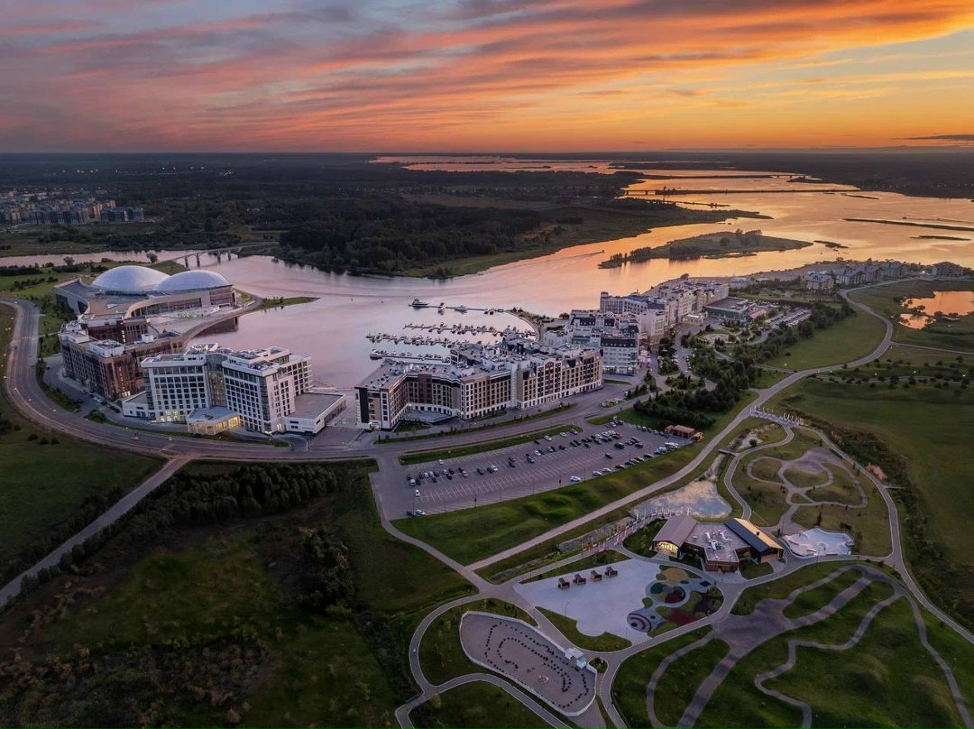 Максим Решетников и Дмитрий Чернышенко поздравили корпорацию «Туризм.PФ» с 5-летием.