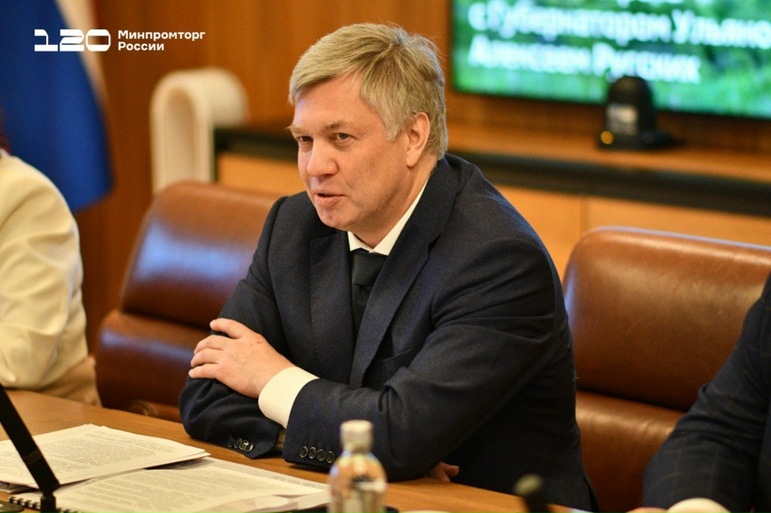 Глава Минпромторга России провел рабочую встречу с губернатором Ульяновской области