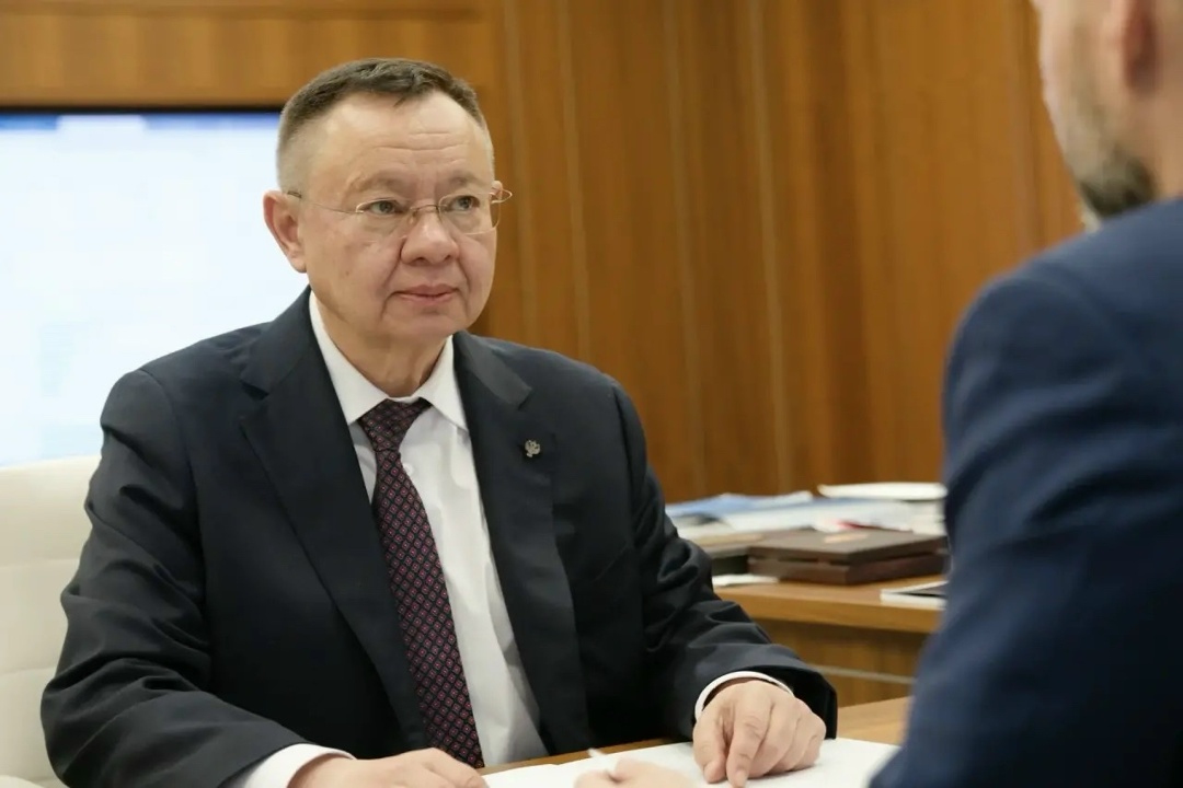 В Минстрое России состоялась рабочая встреча Министра строительства и ЖКХ РФ Ирека Файзуллина с Главой ДНР Денисом Пушилиным