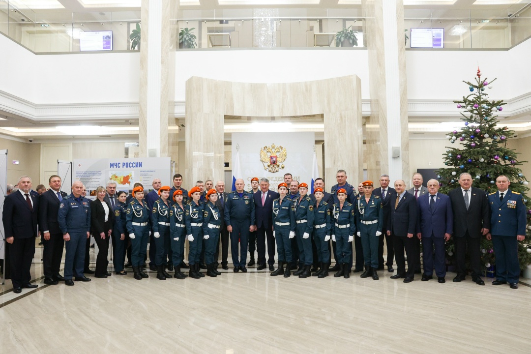 Юрий Воробьёв: Сенаторы высоко ценят работу, которую выполняет МЧС России
