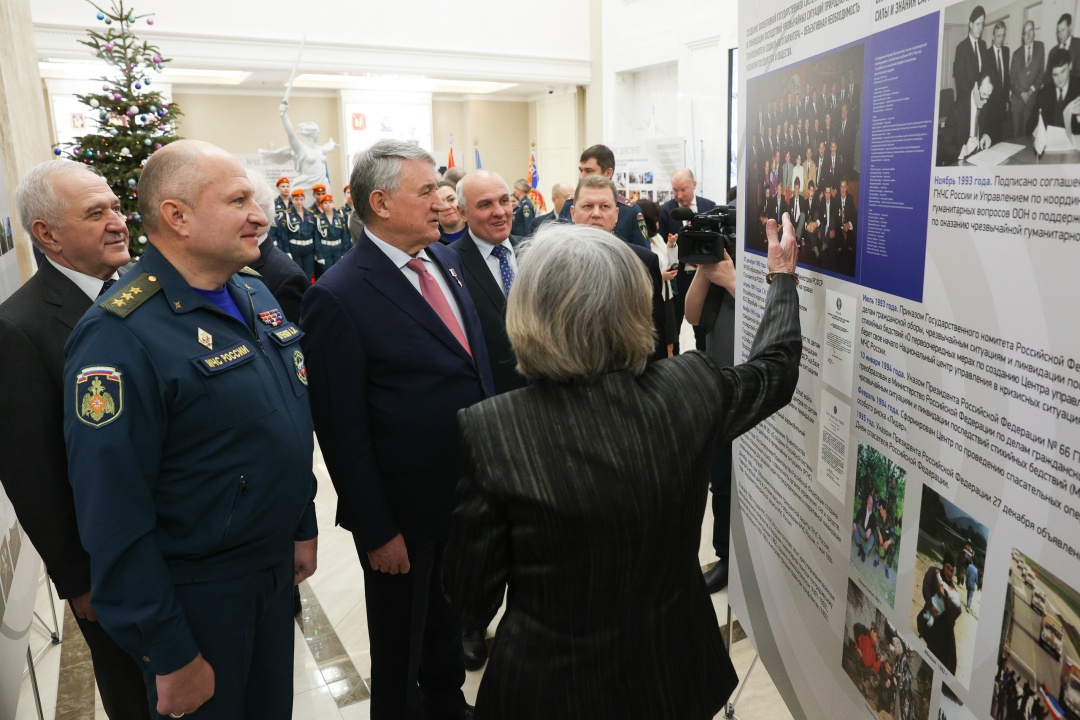 Юрий Воробьёв: Сенаторы высоко ценят работу, которую выполняет МЧС России