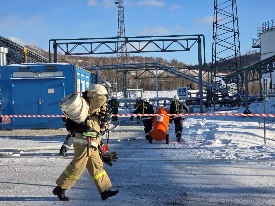 Забайкальское управление Ростехнадзора в составе комиссии проверило готовность ООО «ГРК «Быстринское» к действиям по локализации и ликвидации разливов нефти и…