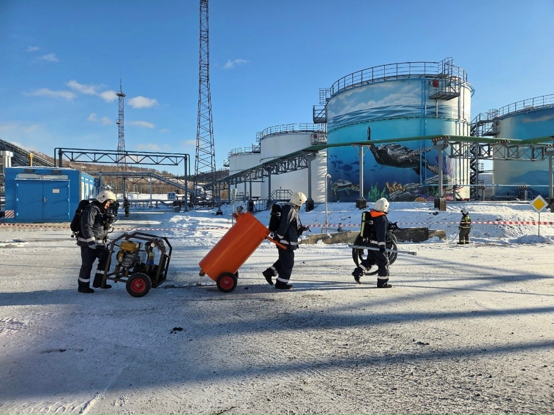 Забайкальское управление Ростехнадзора в составе комиссии проверило готовность ООО «ГРК «Быстринское» к действиям по локализации и ликвидации разливов нефти и…