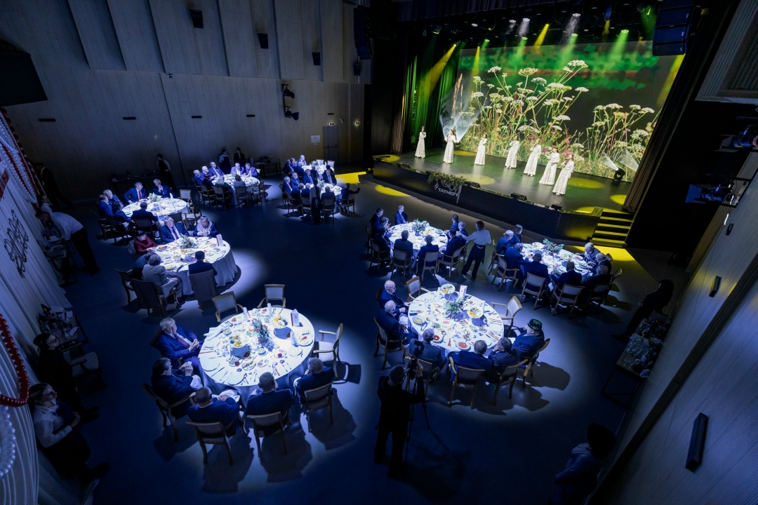 «Живой мост» между эпохами Общественный центр «Алмет» наполнился особым теплом — здесь, в уютной, по-настоящему семейной атмосфере, прошла традиционная…