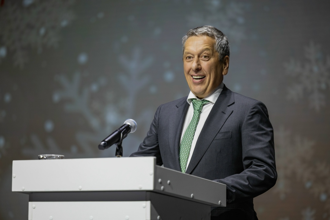 «Живой мост» между эпохами Общественный центр «Алмет» наполнился особым теплом — здесь, в уютной, по-настоящему семейной атмосфере, прошла традиционная…