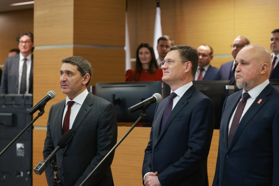 Александр Новак запустил в работу новые энергообъекты в регионах страны.