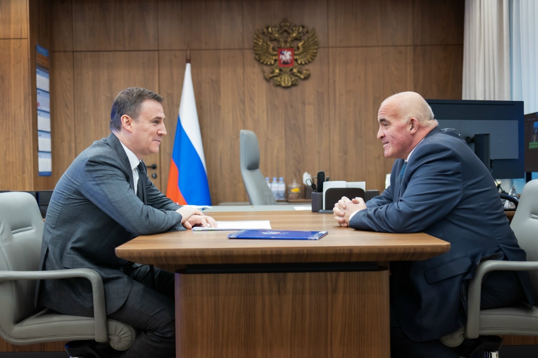 Дмитрий Патрушев встретился с губернатором Костромской области Сергеем Ситниковым.