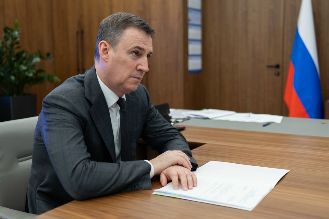 Дмитрий Патрушев встретился с губернатором Костромской области Сергеем Ситниковым.