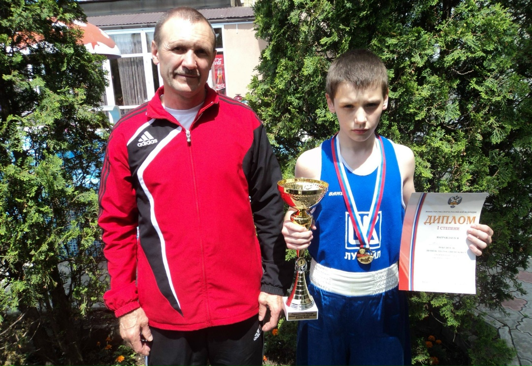 Серебряным призёром чемпионата мира по боксу среди мужчин в категории до 71 кг стал Сергей Колденков — воспитанник спортивной школы в Кстово, которую…