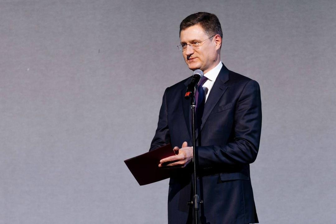 Сергей Цивилев в День энергетика вручил ведомственные награды работникам и ветеранам отрасли